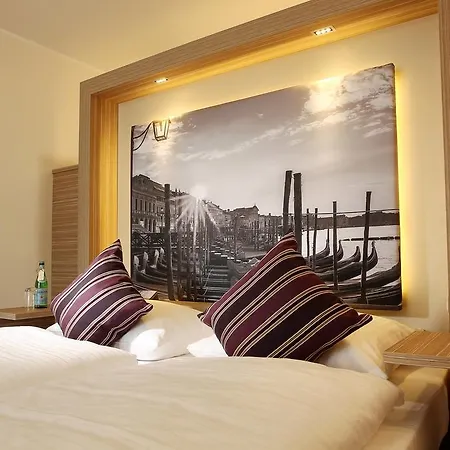Hotel Arkadenhaus - Freiherr Von Schwarzenberg