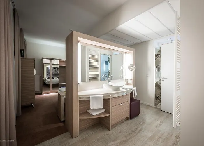 Arkadenhaus - Freiherr Von Schwarzenberg Hotel Papenburg